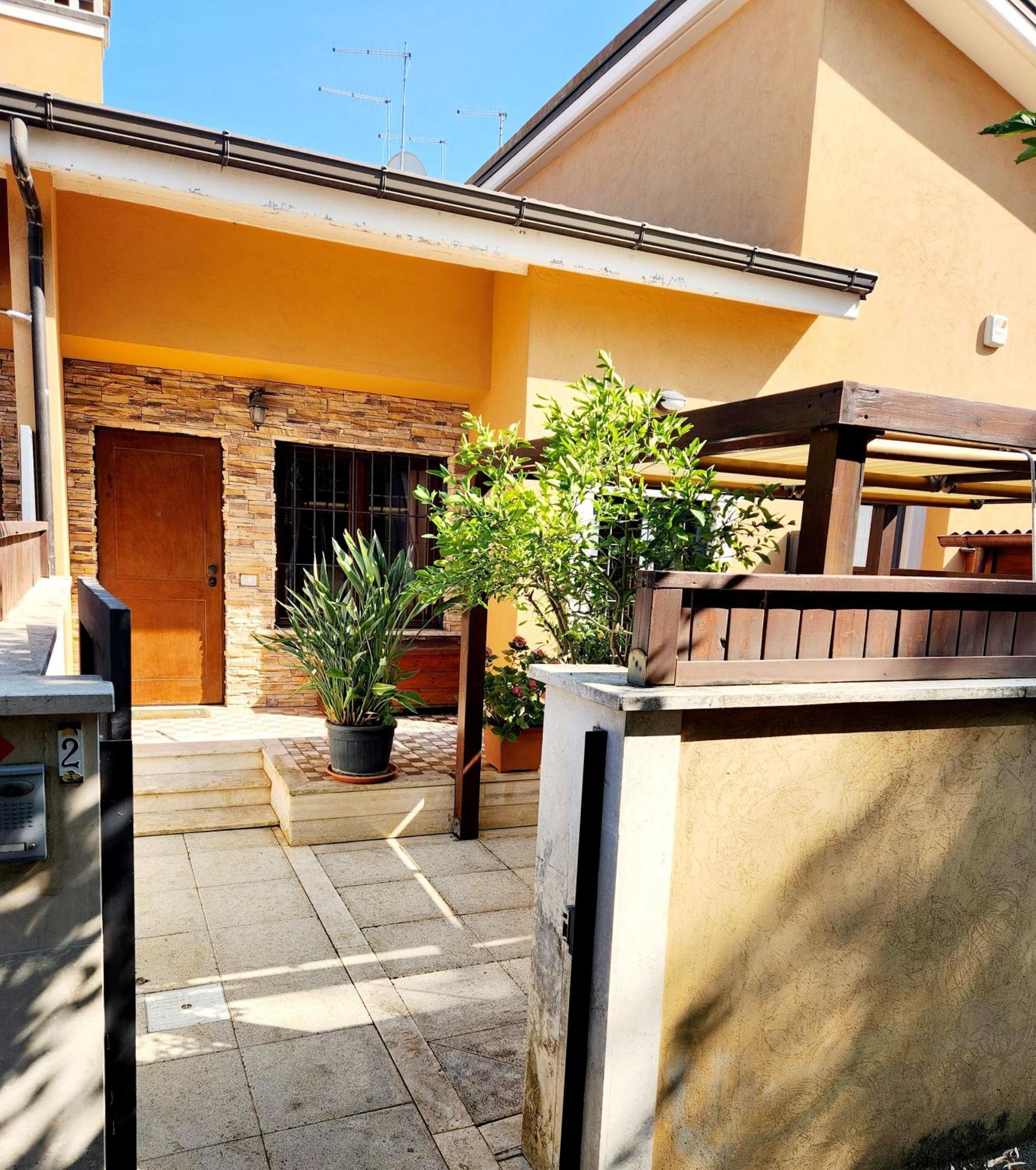 Villetta Alessandra Ostia Antica Rome 10 Mins From Beach Exterior foto